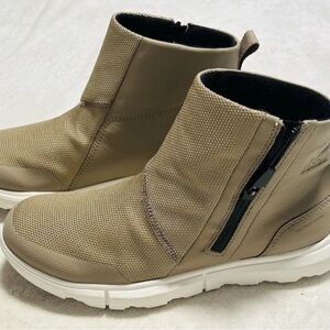 Sorel Explorer II Waterproof Boot Women’s Size US 8 Tan Ankle Side Zip Sporty